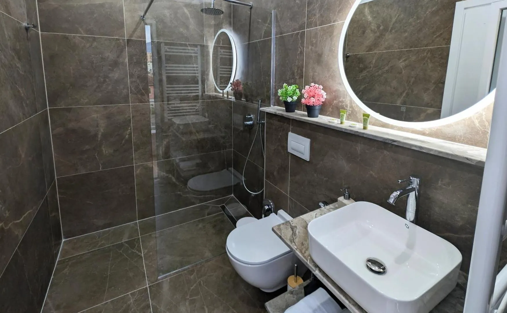 Apartment Villa With Garden And Veranda Berat