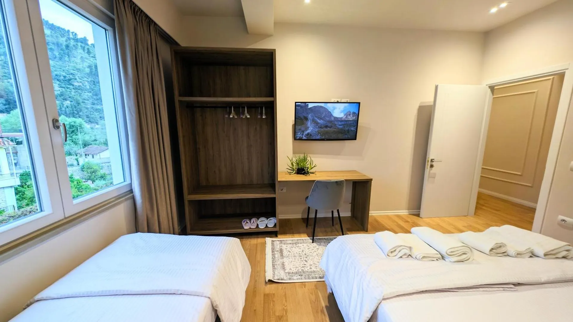 Apartment Villa With Garden And Veranda Berat