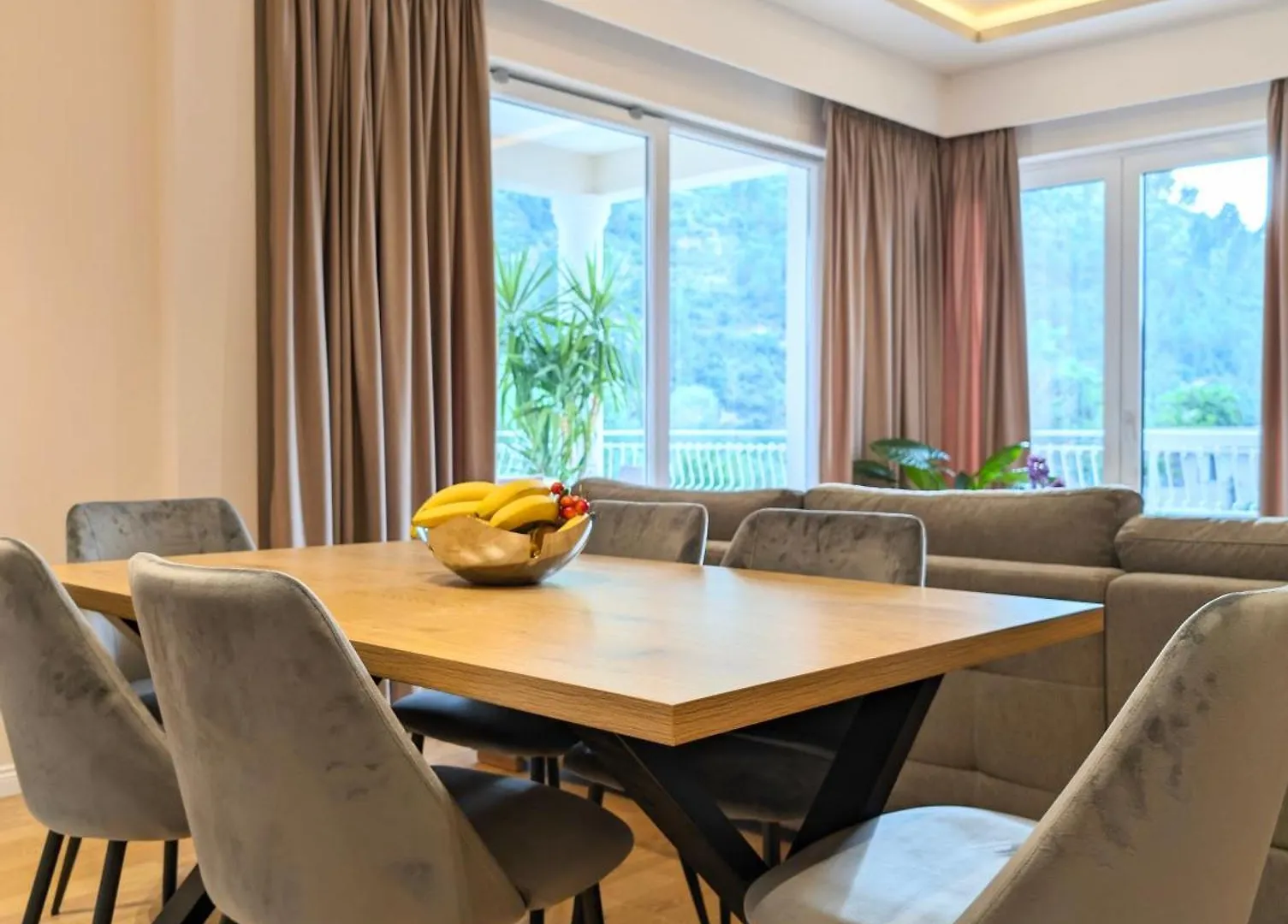 Apartment Villa With Garden And Veranda Berat